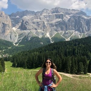 Meet your Posher, Stefany